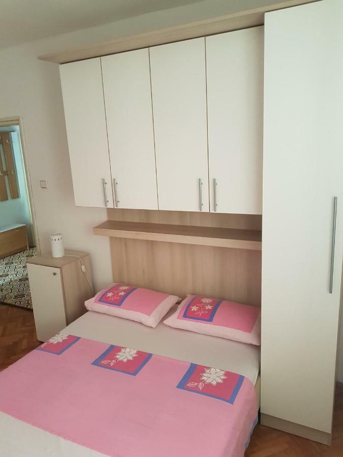 帕格Apartman Vesna Pag公寓 外观 照片