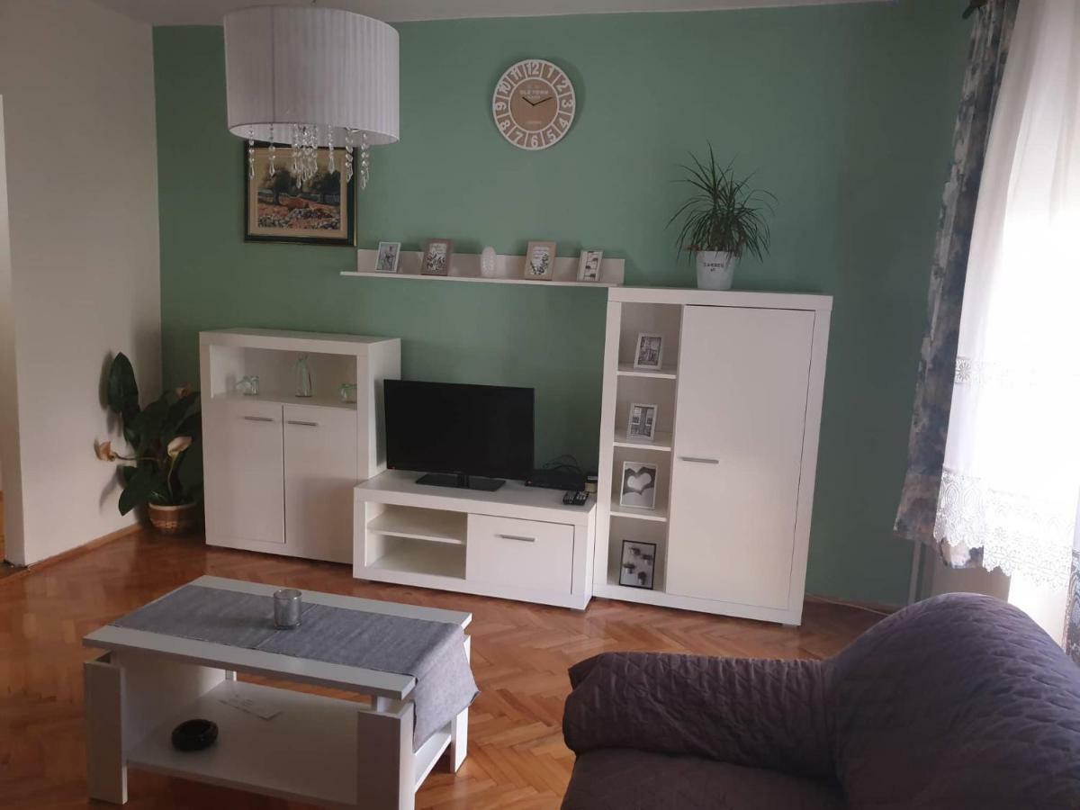 帕格Apartman Vesna Pag公寓 外观 照片