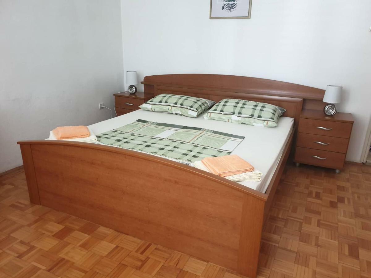 帕格Apartman Vesna Pag公寓 外观 照片
